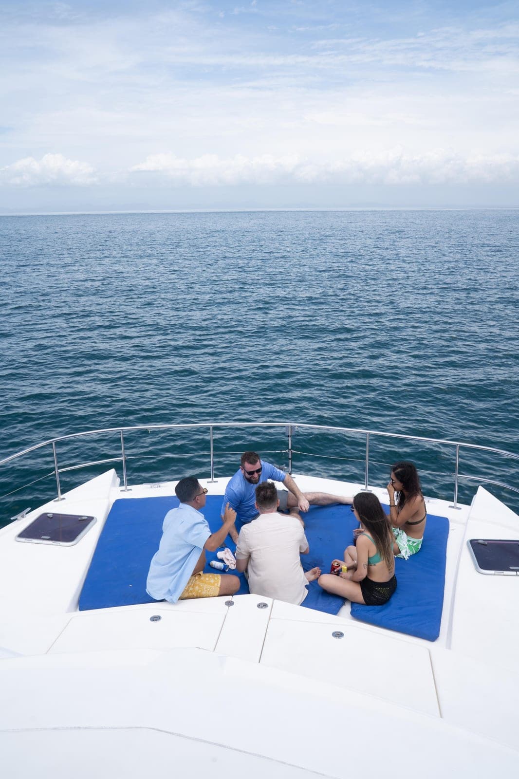 Charter privado a bordo del catamarán Aura en Panamá — foto 3