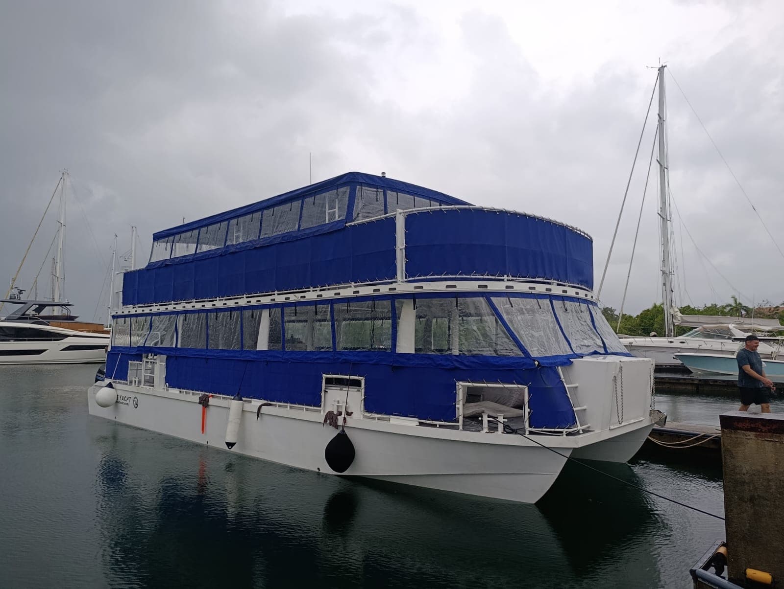 Chárter privado a bordo de un catamarán en Panamá — foto 1